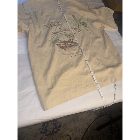 Tommy Bahama XXL Silk Camp Shirt “Island Broadcasting”  Beautiful! - Picture 8 of 9